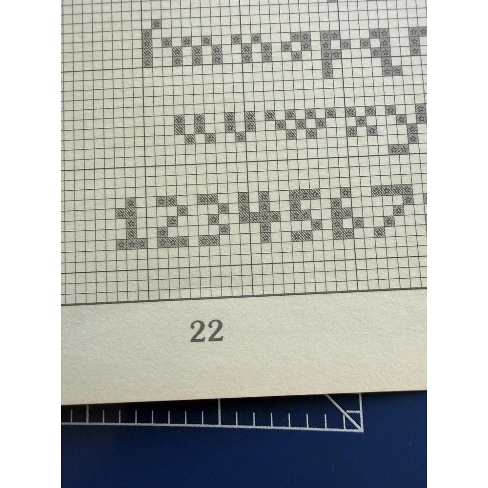 Merry Christmas Collection 1995 Leisure Arts 2691 Cross‎ Stitch Pattern Booklet